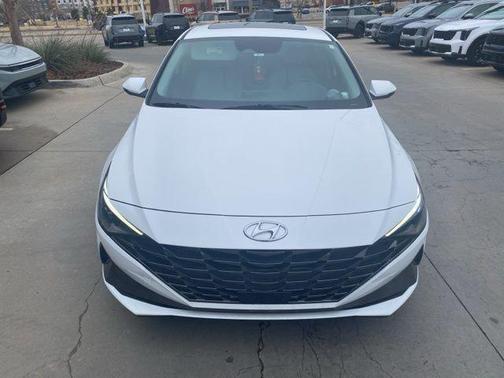 2023 Hyundai ELANTRA HEV Limited