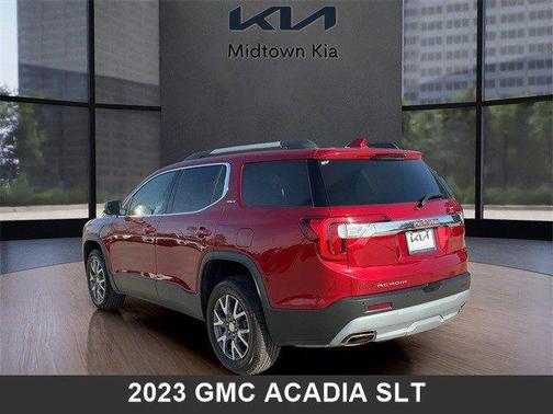 2023 GMC Acadia SLT