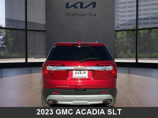 2023 GMC Acadia SLT