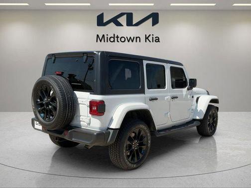 Bright White Clearcoat 2023 Jeep Wrangler 4xe Sahara