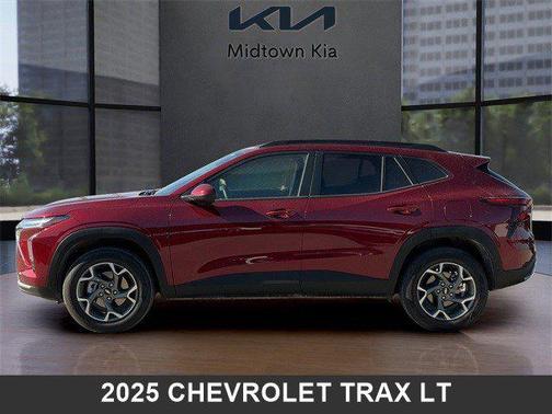 2025 Chevrolet Trax LT