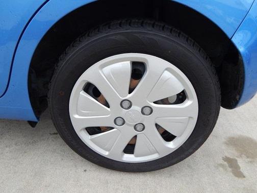 Splash Metallic 2016 Chevrolet Spark LS