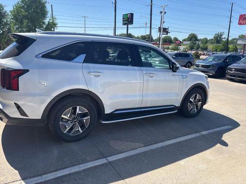2022 Kia Sorento Hybrid EX