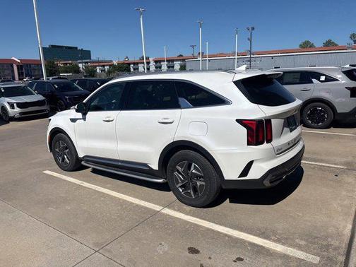 2022 Kia Sorento Hybrid EX
