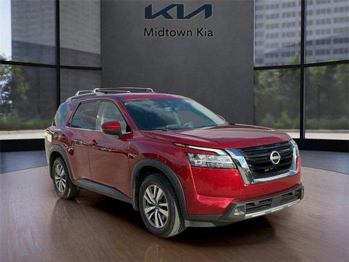 2023 Nissan Pathfinder SL