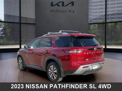 2023 Nissan Pathfinder SL