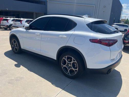 2022 Alfa Romeo Stelvio Sprint