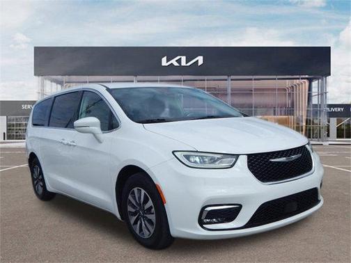 2022 Chrysler Pacifica Hybrid Touring L