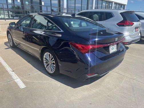 2021 Toyota Avalon Hybrid Limited