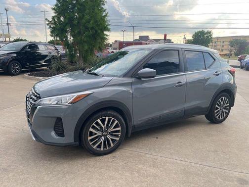 Boulder Gray Pearl 2021 Nissan Kicks SV