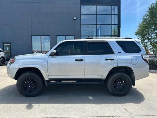 Classic Silver Metallic 2022 Toyota 4Runner SR5 Premium