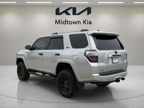 Classic Silver Metallic 2022 Toyota 4Runner SR5 Premium