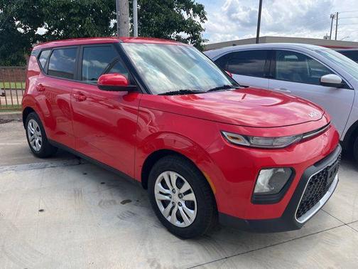 Inferno Red 2022 Kia Soul LX