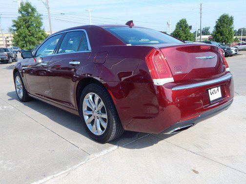 2017 Chrysler 300C Base