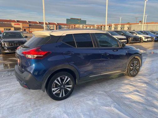 2020 Nissan Kicks SR