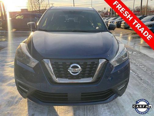 2020 Nissan Kicks SR