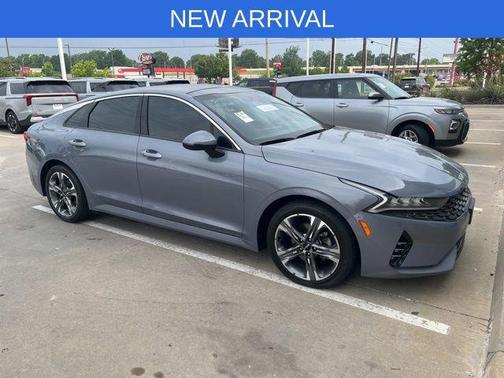 Everlasting Silver 2023 Kia K5 EX