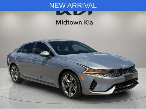 Everlasting Silver 2023 Kia K5 EX