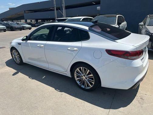 Snow White Pearl 2016 Kia Optima SXL Turbo
