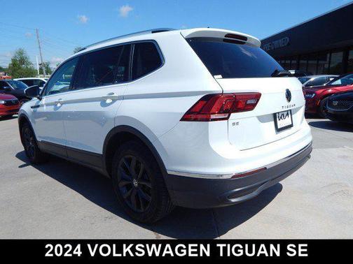 2024 Volkswagen Tiguan 2.0T SE 4MOTION