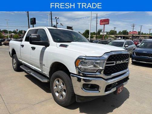 Bright White Clearcoat 2024 RAM 2500 Big Horn