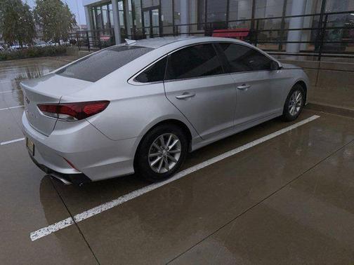 2019 Hyundai SONATA SE