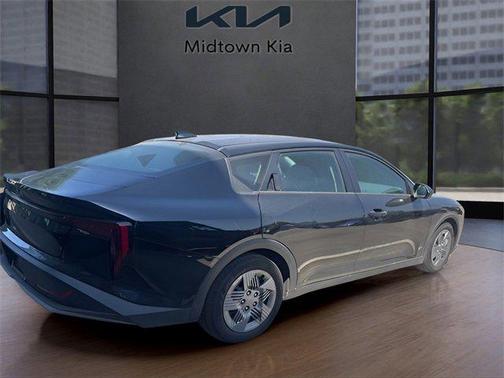 2025 Kia K4 LX
