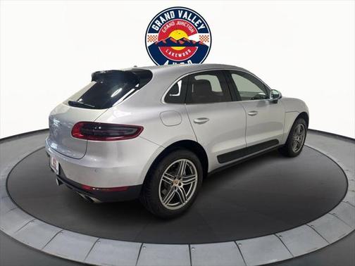 2016 Porsche Macan S