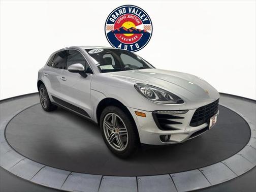 2016 Porsche Macan S