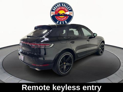 2020 Porsche Macan Base