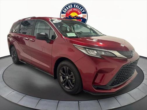 2024 Toyota Sienna XSE 7 Passenger