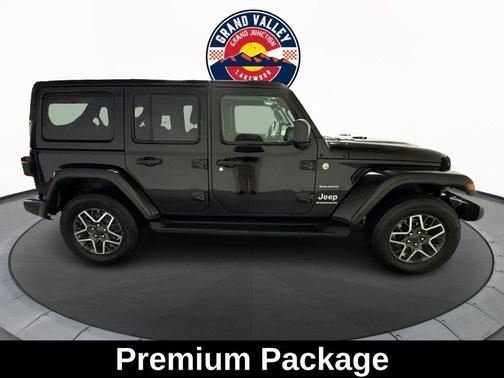 2024 Jeep Wrangler 4-Door Sahara 4x4