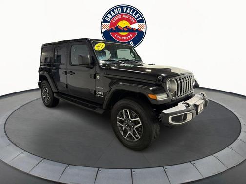 2024 Jeep Wrangler 4-Door Sahara 4x4