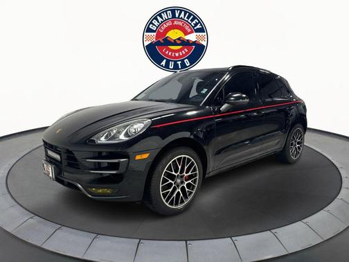 2018 Porsche Macan Turbo