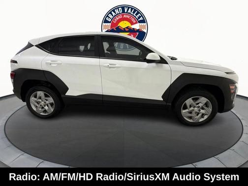 2025 Hyundai KONA SE