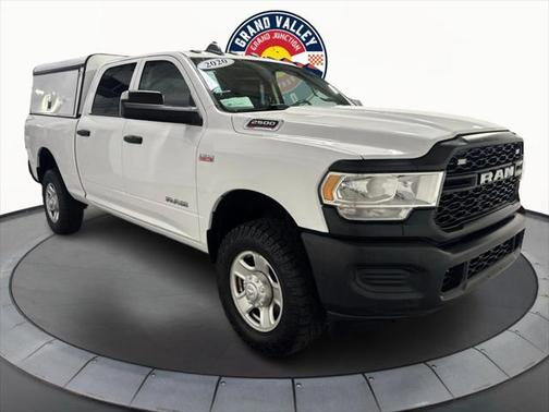 2020 RAM 2500 Tradesman Crew Cab 4X4 6'4' Box