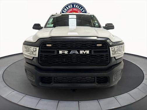 2020 RAM 2500 Tradesman Crew Cab 4X4 6'4' Box