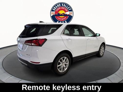 Summit White 2024 Chevrolet Equinox LT
