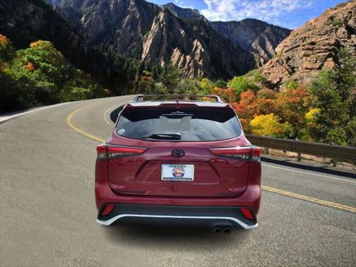2023 Toyota Highlander XSE