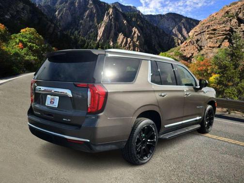 2021 GMC Yukon SLT