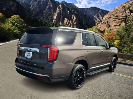 2021 GMC Yukon SLT