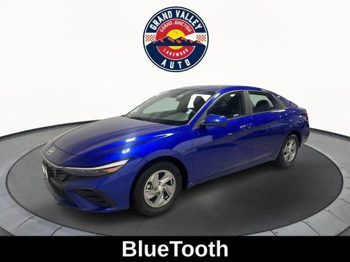 2024 Hyundai ELANTRA SE