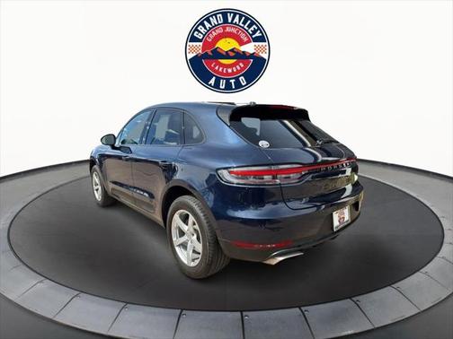 2021 Porsche Macan Base