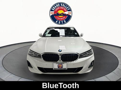 2025 BMW 330 i xDrive