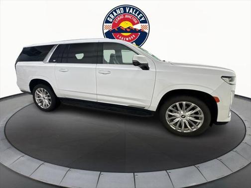 2023 Cadillac Escalade ESV Premium Luxury