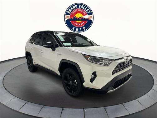 2021 Toyota RAV4 Hybrid SE