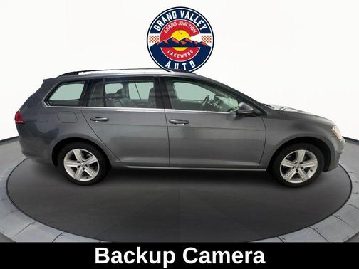 2015 Volkswagen Golf SportWagen TDI S 4-Door