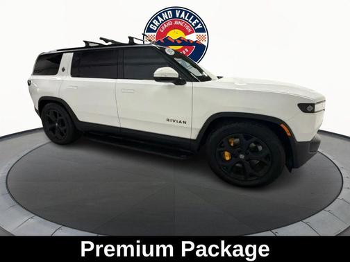 2023 Rivian R1S Adventure