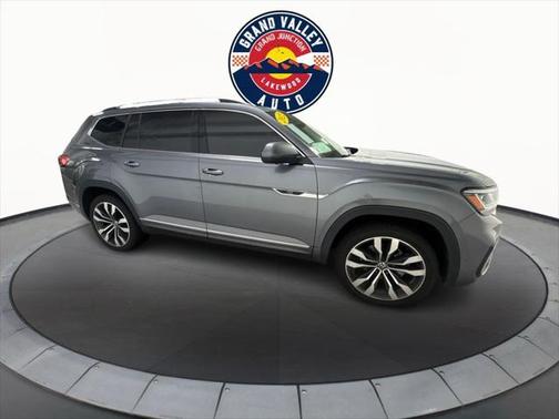 2022 Volkswagen Atlas 3.6L SEL Premium