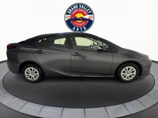 2019 Toyota Prius LE